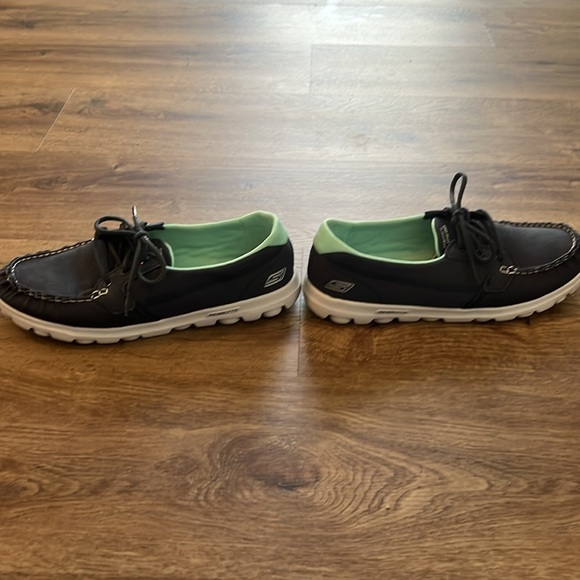 Skechers on-the-GO loafers - Picture 5 of 9